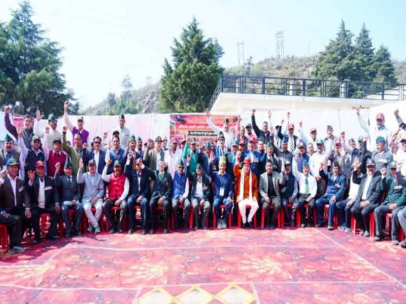 मुख्यमंत्री धामी ने भराड़ीसैंण में अग्निवीर कैडेट्स से किया संवाद